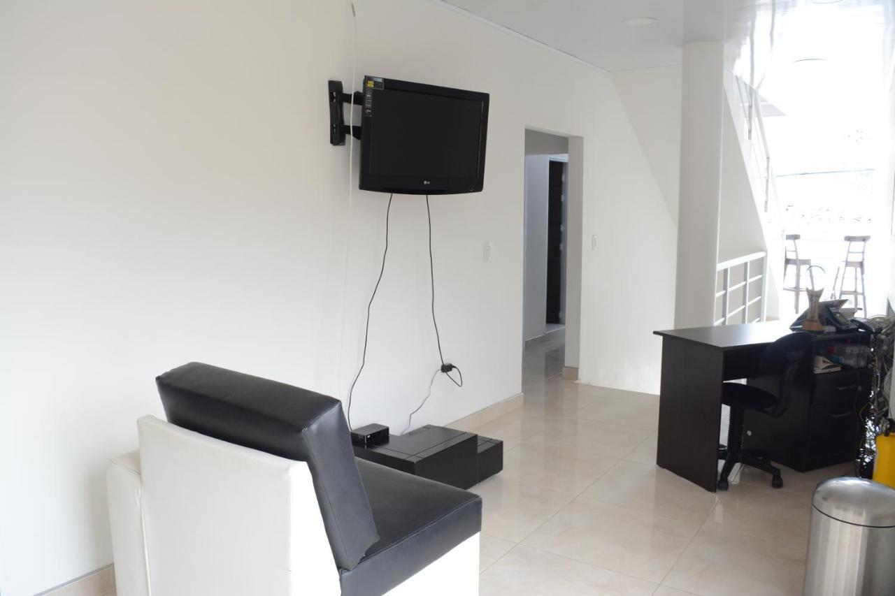 Hotel Brisas Del Norte Roldanillo Dış mekan fotoğraf