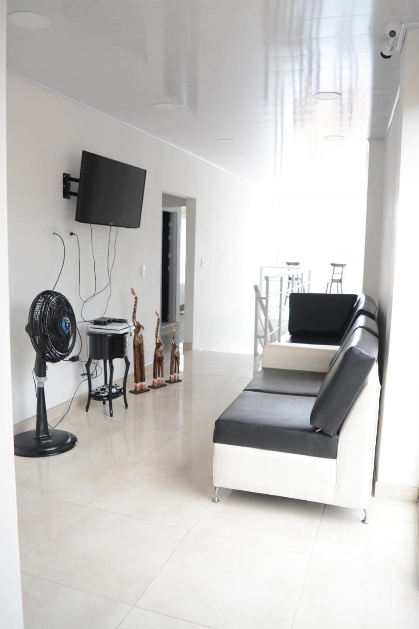 Hotel Brisas Del Norte Roldanillo Dış mekan fotoğraf